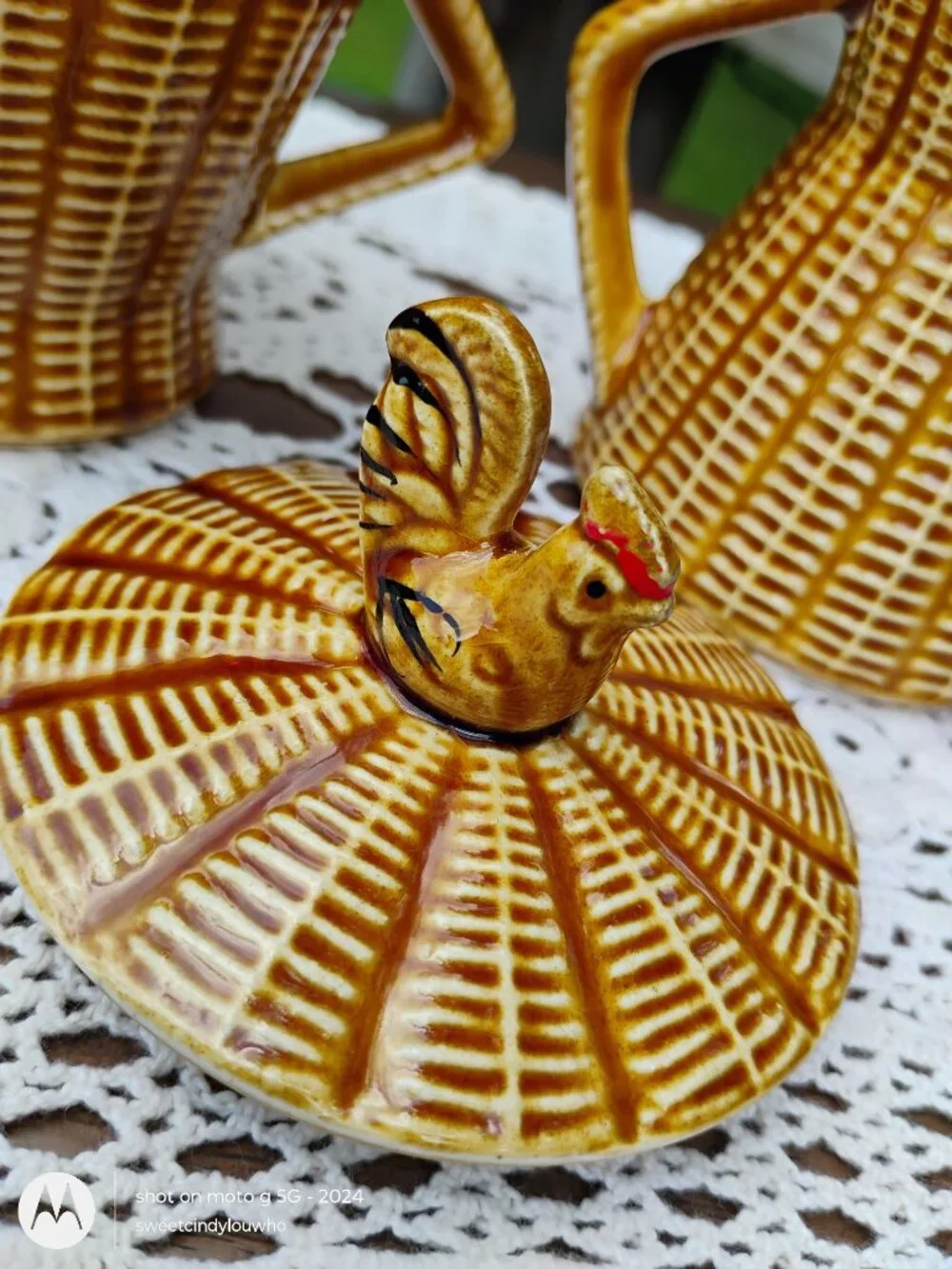 vintage ceramic lidded sugar bowl and creamer basket weave design with chicken